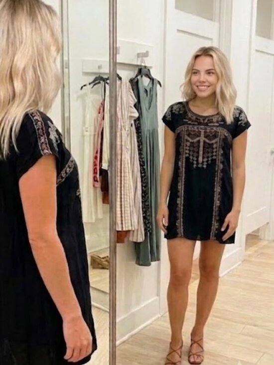 Gibson Latimer Tops - Women's Colorful Black Embroidered Tunic Top Dress compare to Johnny Was Sz L